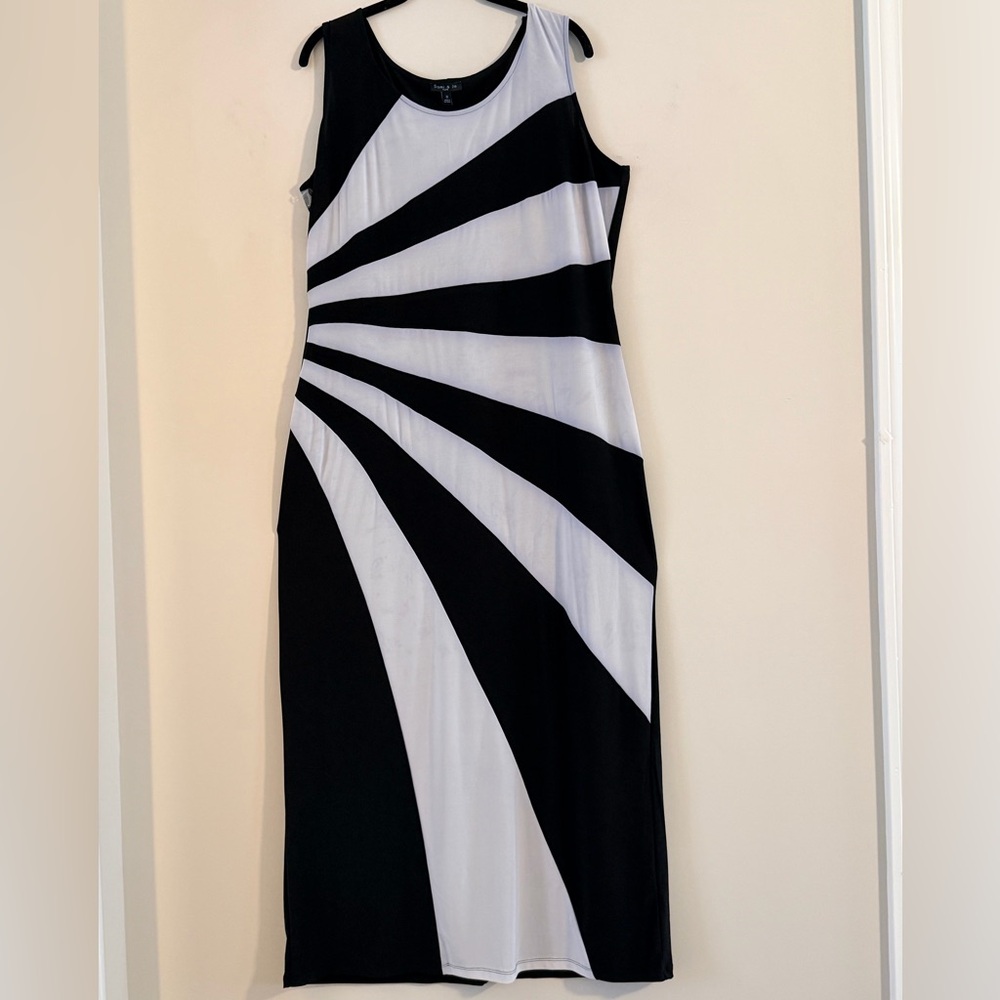 Sami & Jo Black and White Maxi Dress